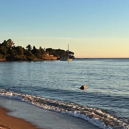 Avec Terrasse, 아파트 Saint-Raphaël